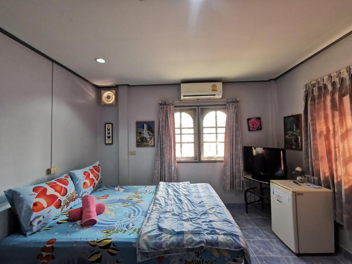 Samiya Guesthouse Bangsaen Εξωτερικό φωτογραφία
